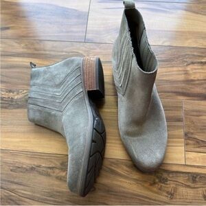 Kork-ease taupe booties 10